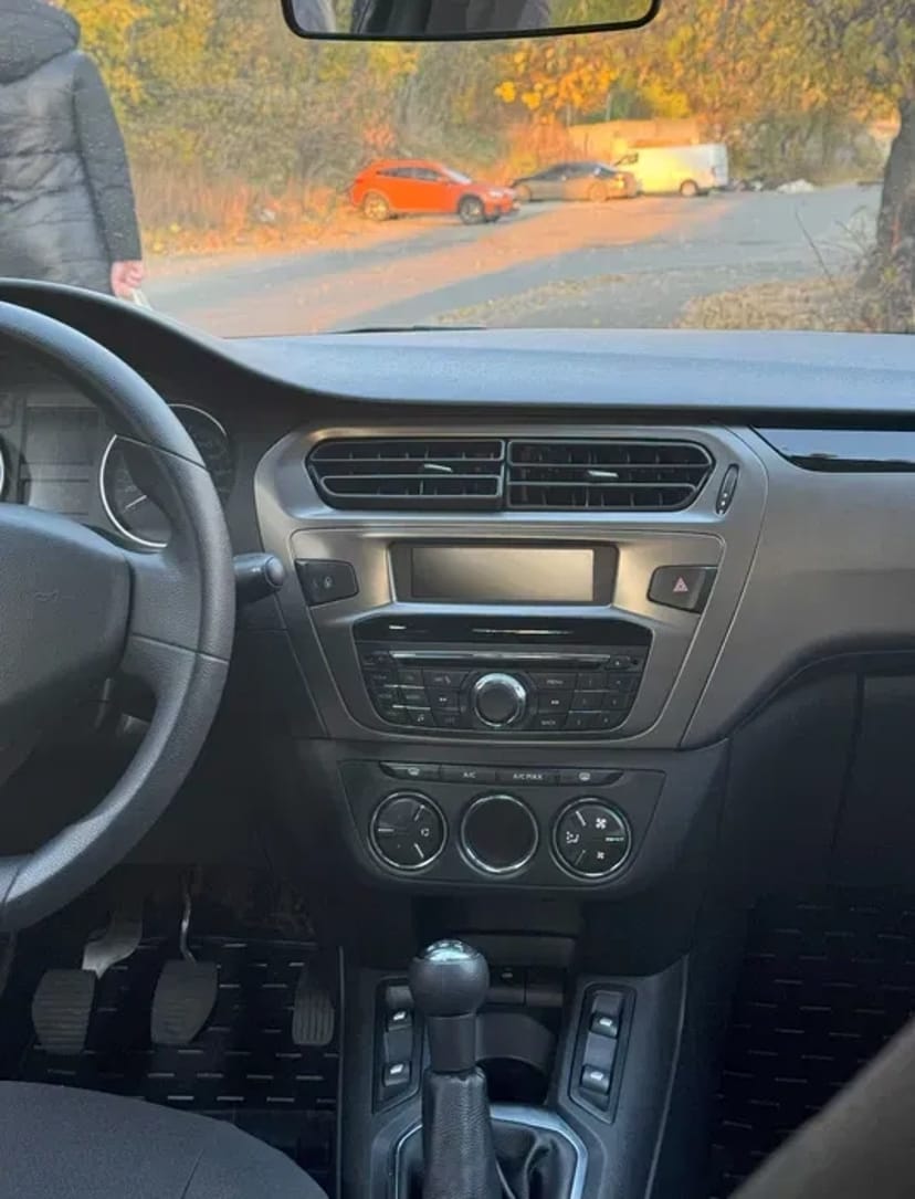 Авто Peugeot 301 2020 рік