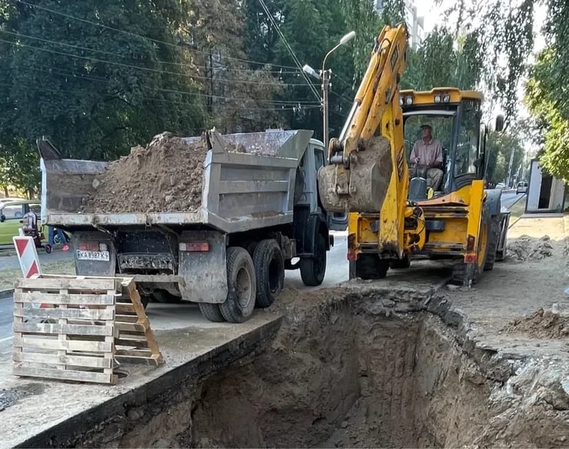 САМОСВАЛ 13,5т КРАН 10т