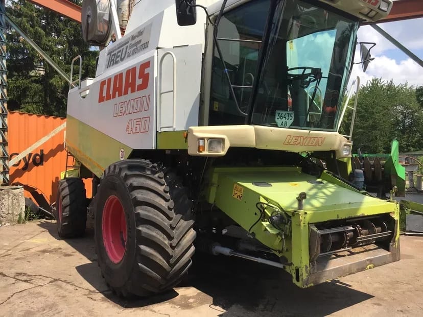 Збирання врожаю комбайнами CLAAS Lexion