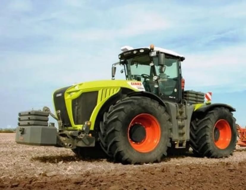 Трактор Claas Xerion 4000 для агроробіт