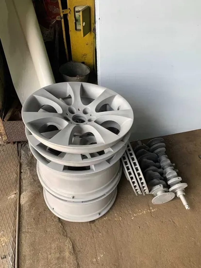 Пісочимо все. Піскоструй. Від дрібних деталей до труб та листів.