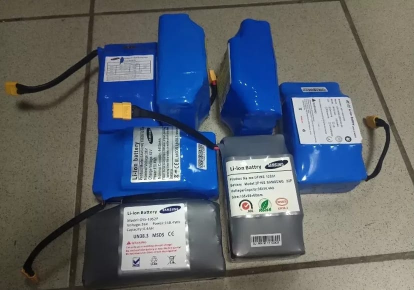 Ремонт та відновлення акумуляторів до Гіробордів та Найнботів.