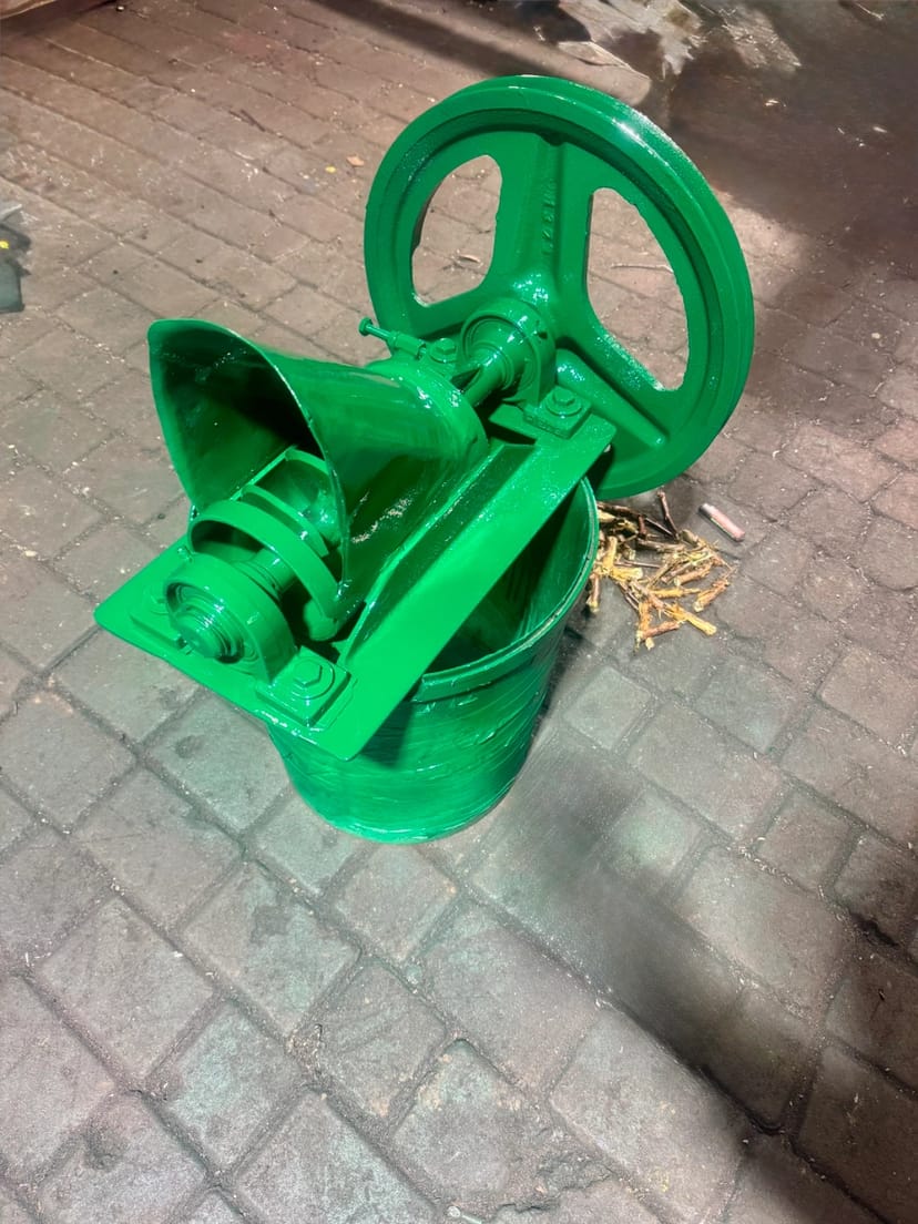 -Шнековий подрібнювач гілок до мотоблока від 6 к.с