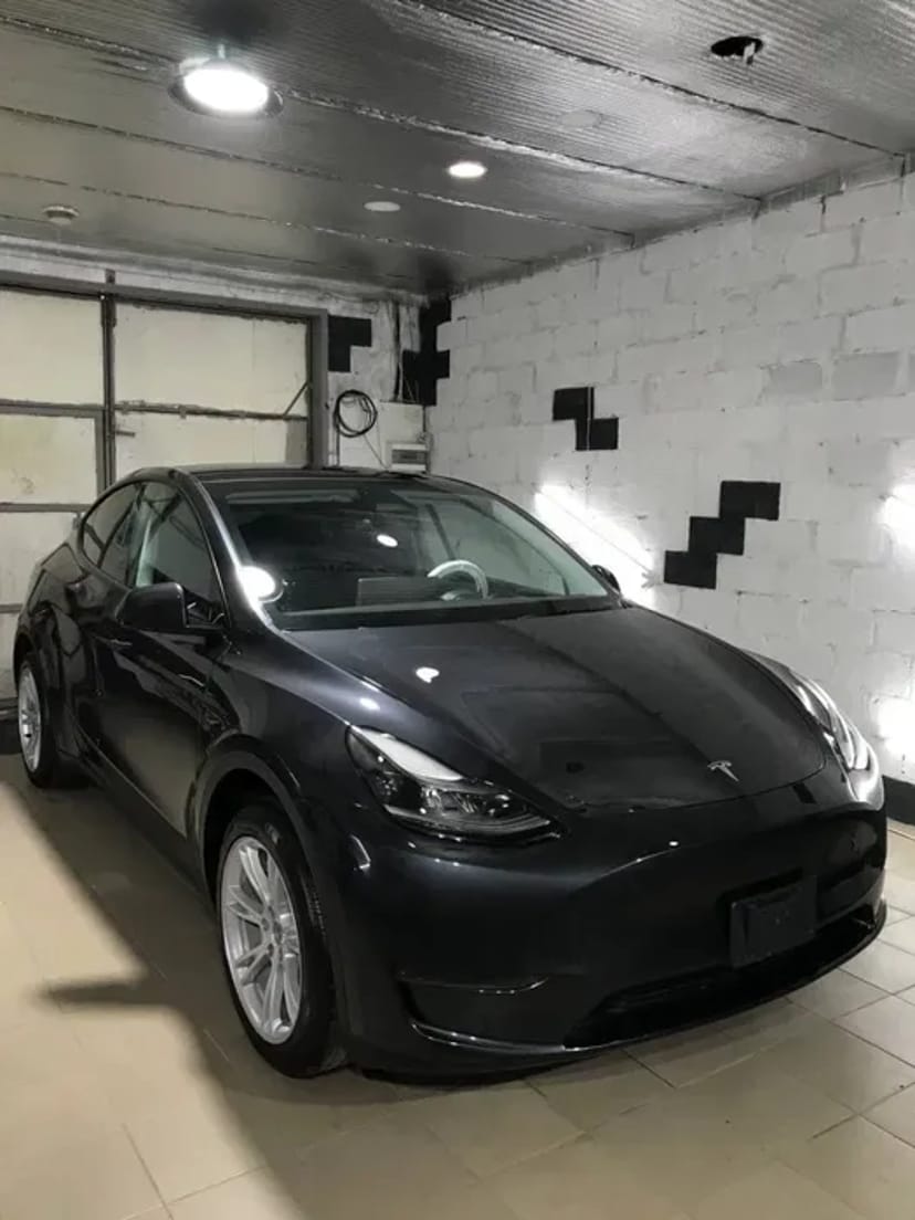 Полірування кузова авто та окремих кузовних деталей.