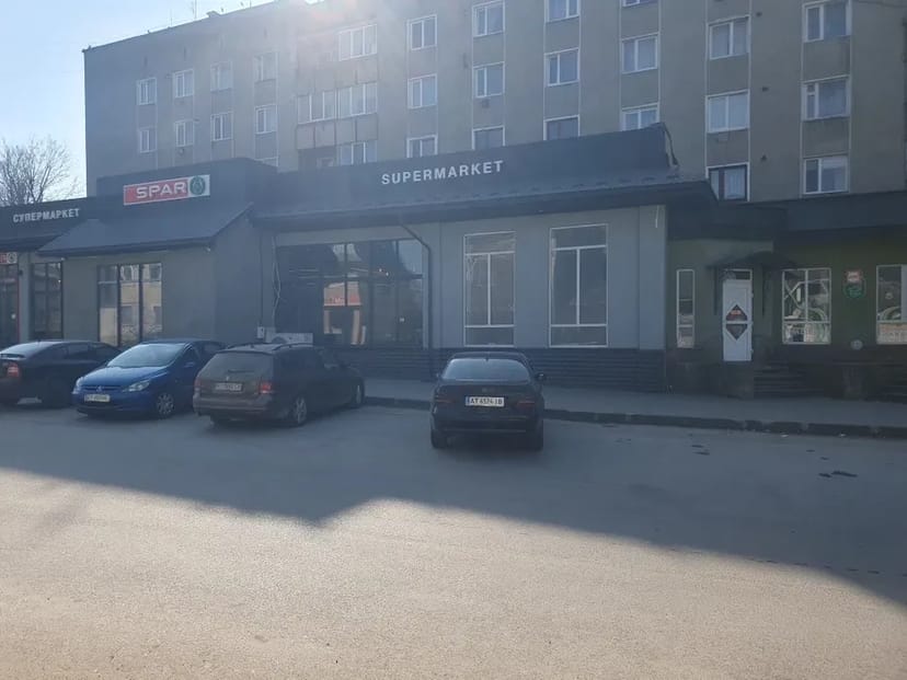 Приміщення в м. Городенка: Офіс, Магазин, Склад. Площі 40м, 70м, 80м. Доступні Ціни!