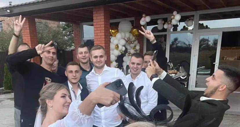 Дискотека+Звук+свет.Ведущий тамада. Від 1000₴