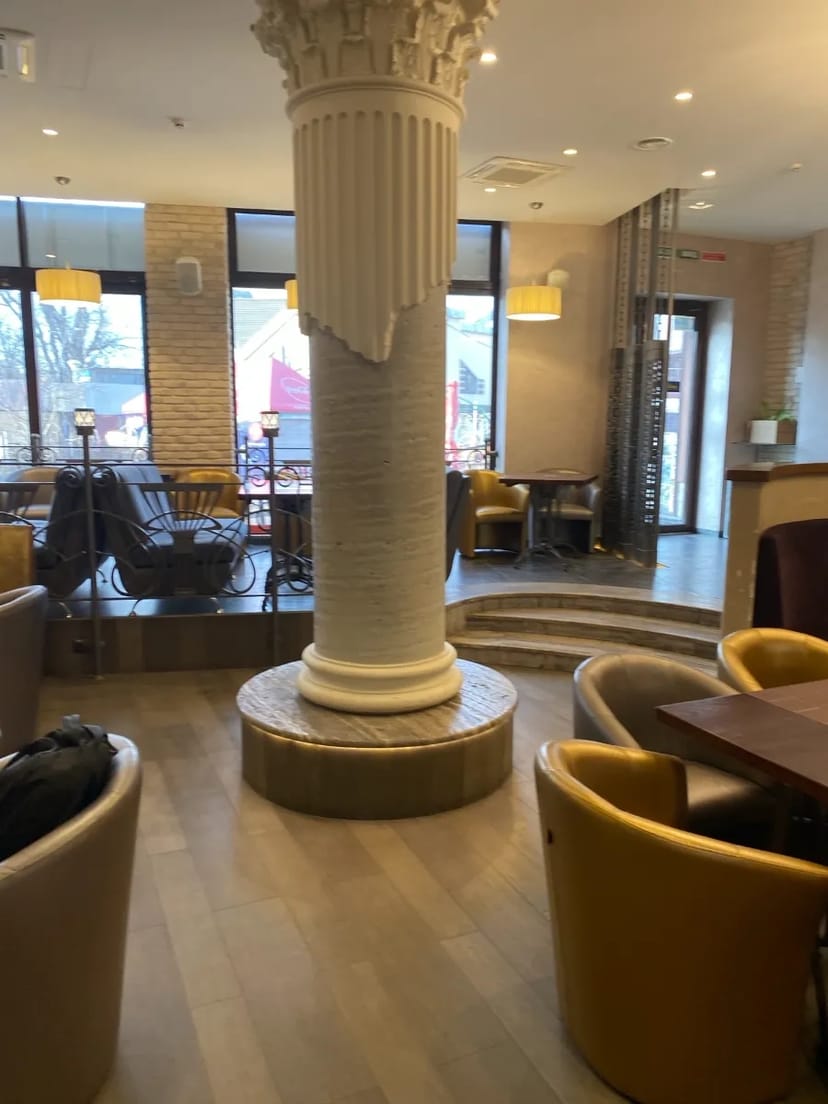 Фасадне приміщення 330 м2 на Гідропарку