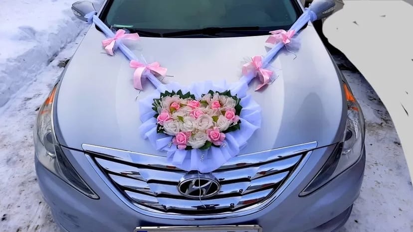 Прикраси для авто на весілля
