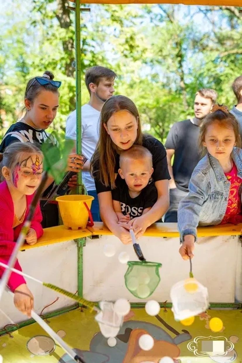 Виїзне дитяче містечко надувна гірка горка батут тир вата атракціони
