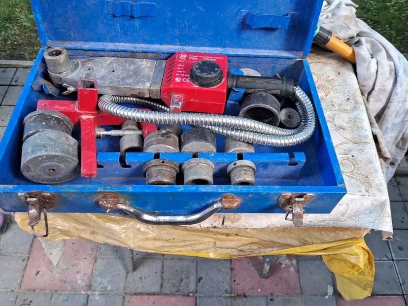 Будівельний інструмент