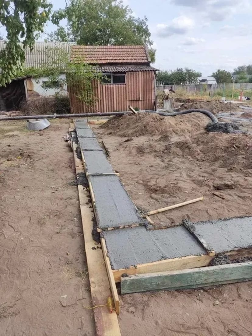 Будівництво будинків - Від 250$ квадратний метр; "Бетонні роботи", оздоблювальні роботи, кладка, Покрівля