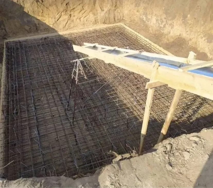 Будівництво будинків - Від 250$ квадратний метр; "Бетонні роботи", оздоблювальні роботи, кладка, Покрівля