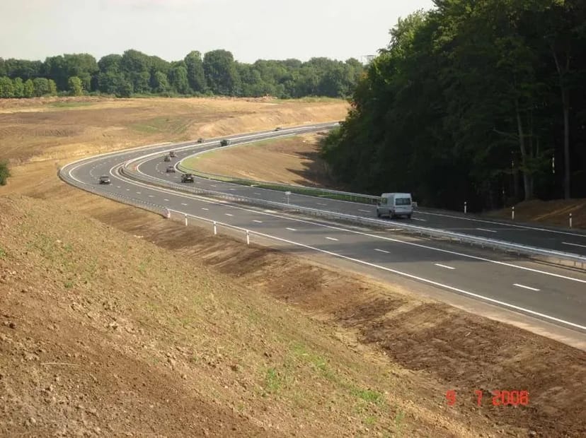 Професійний монтаж та ремонт бар'єрного огородження.