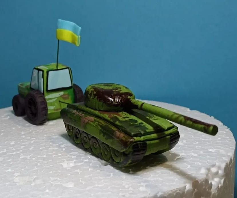 Виготовляю фігурки на торт, будь які, під замовлення