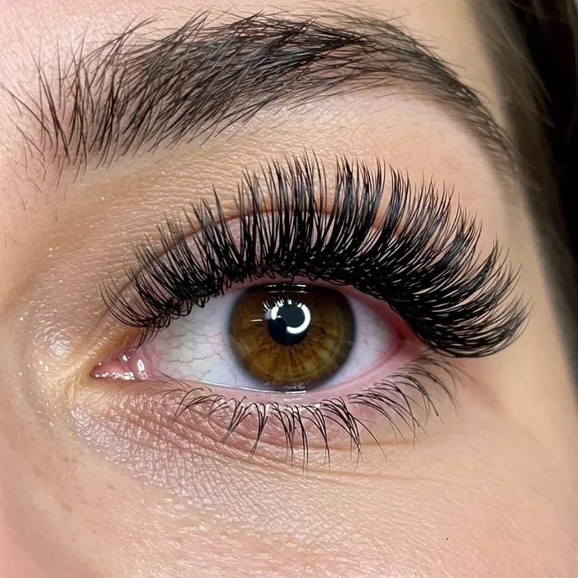 Нарощення вій від 400 грн! фарбування та ламінування брів.