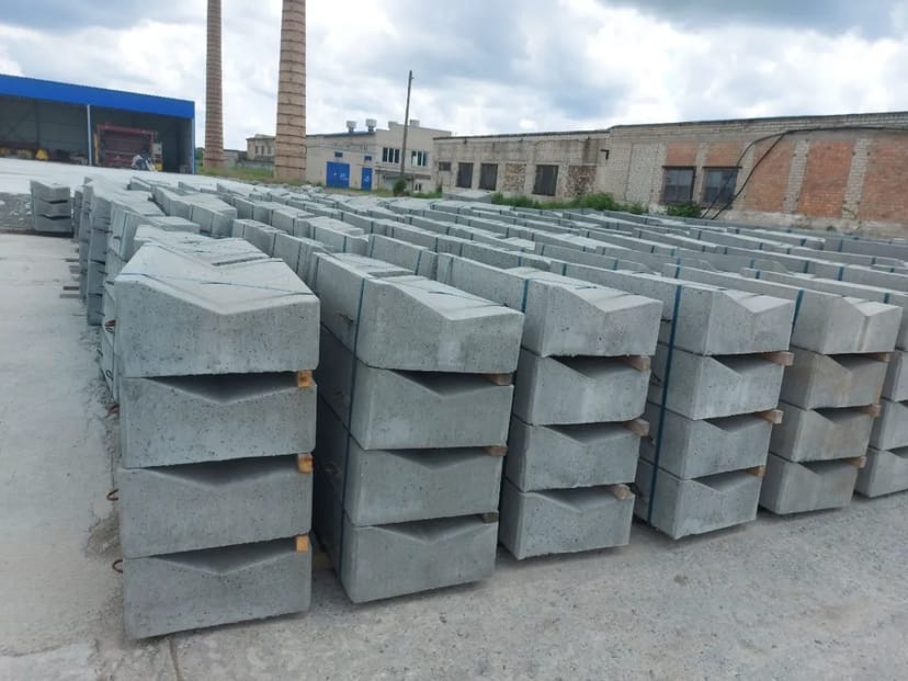 Прикрайкові лотки водовідведення Б-1-18-75, Б-1-20-50, Б-1-20-75, Б-1-22-75