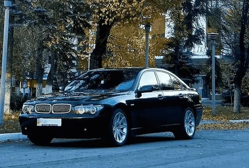 118 Авто на весілля BMW 745L чорний 