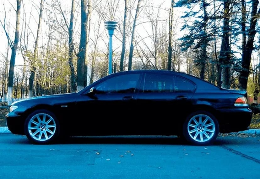 118 Авто на весілля BMW 745L чорний 