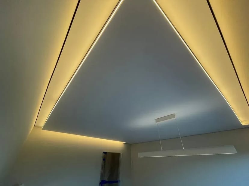 Виконання робіт з монтажу натяжних стель будь-якої складності Професій