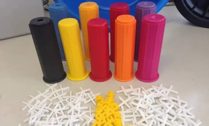 Лиття пластику під тиском