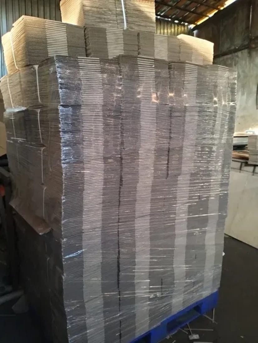 Виготовлення картонних коробок будь-яких розмірів. Ціна від 4 грн!