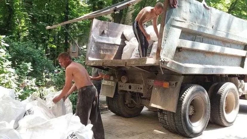 Демонтаж всіх видів, вивезенням сміття Бус, Камаз. Ман 20т Чорнозем