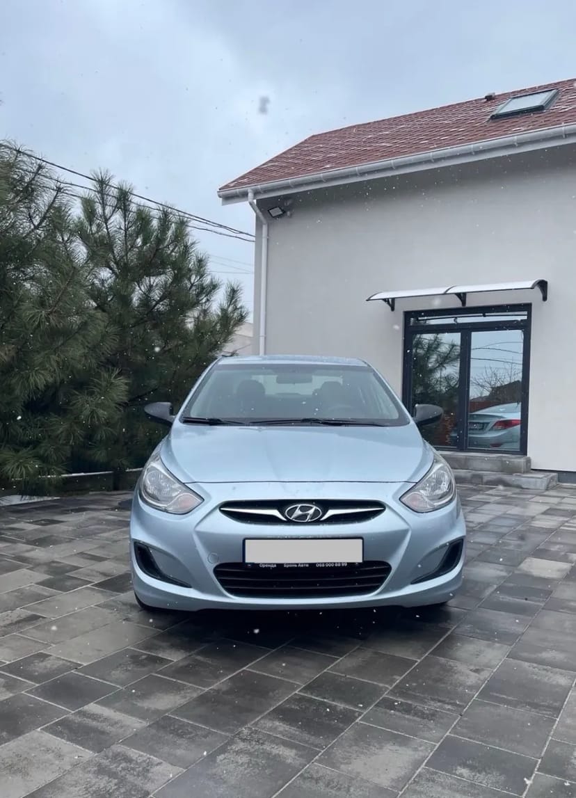 Hyundai Accent 2011