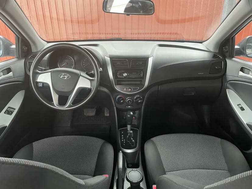 Hyundai Accent 2011