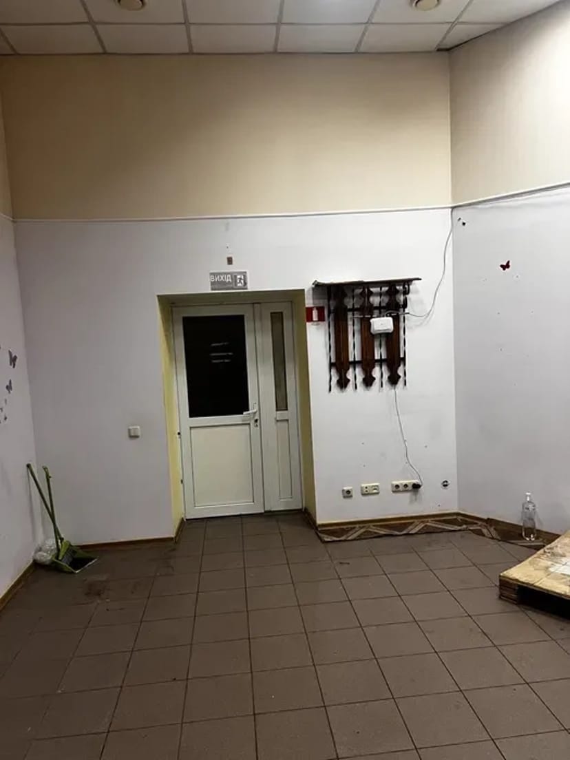 Приміщення на Люсдорській дорогі район ринку Київського таїру.