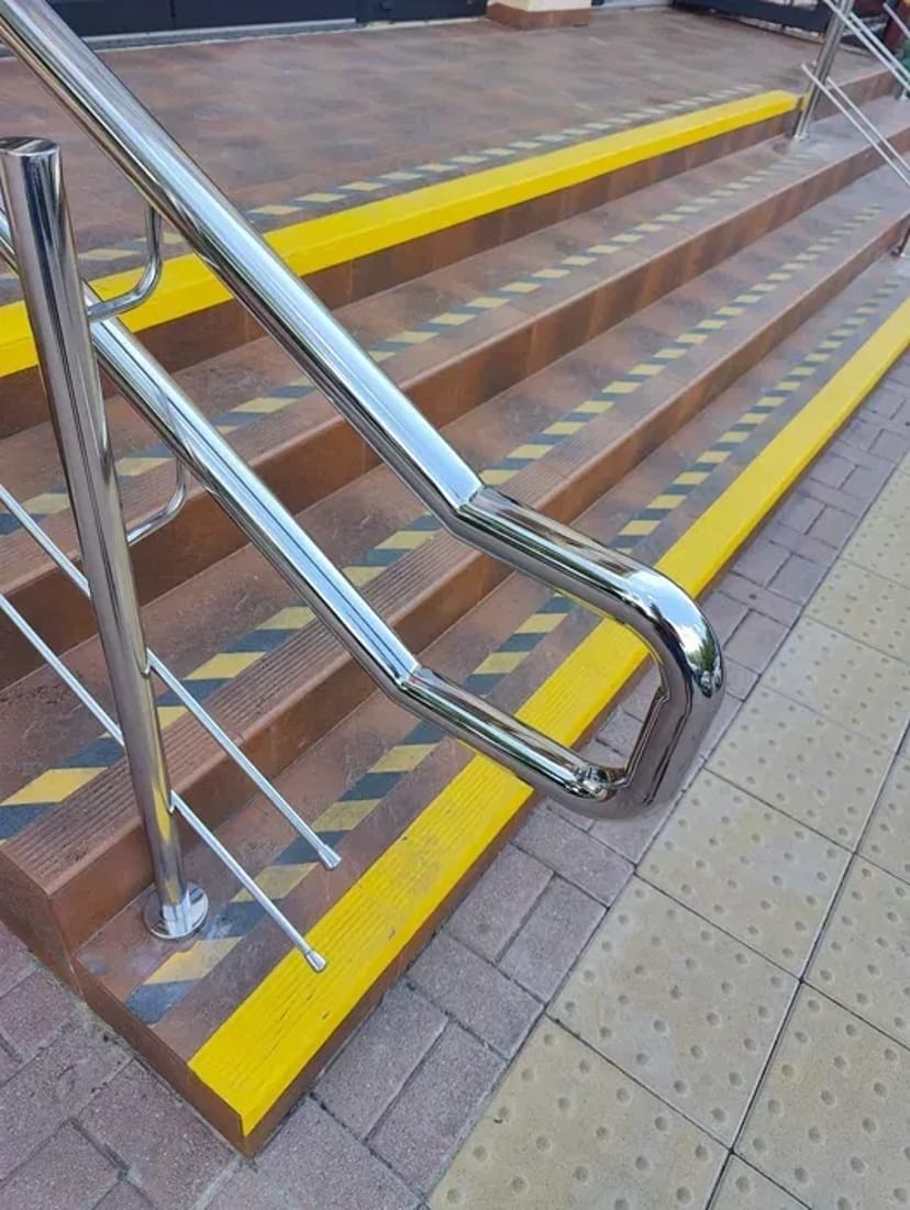 Перила поручні під замовлення. Нержавійка