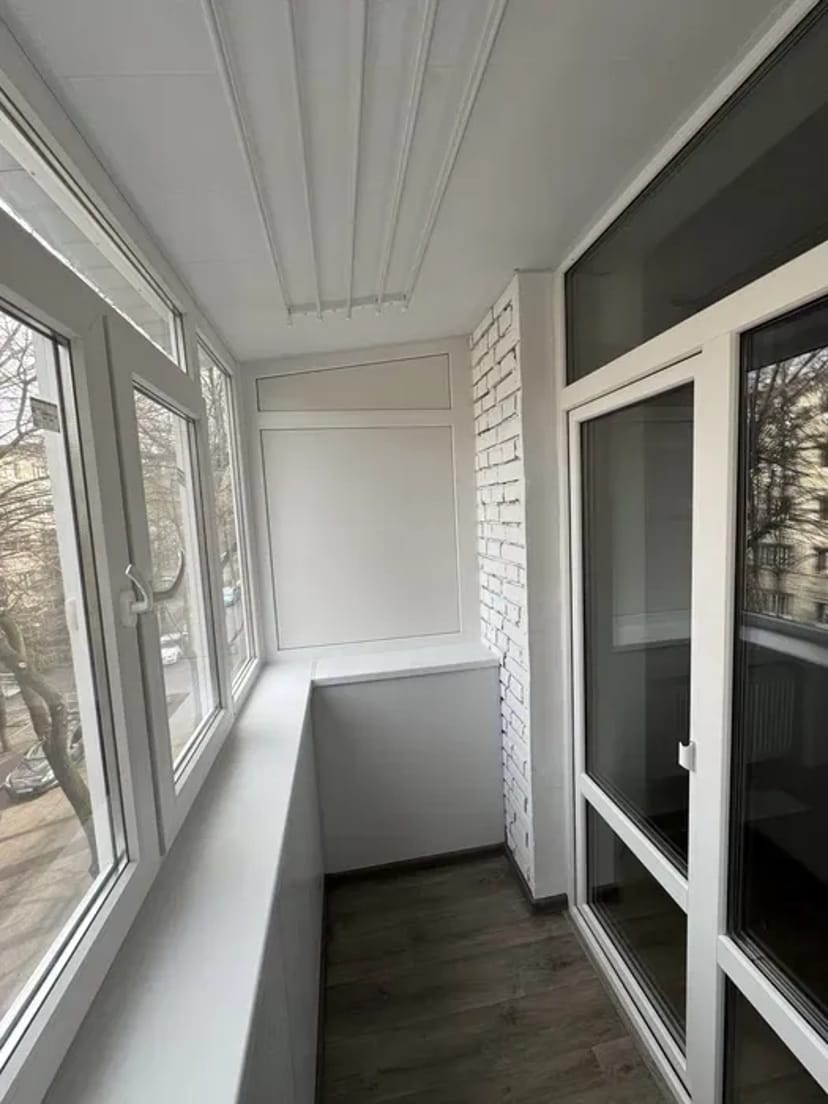 Внутрішня обробка балконів. Внутрішнє оздоблення балконів та лоджій.