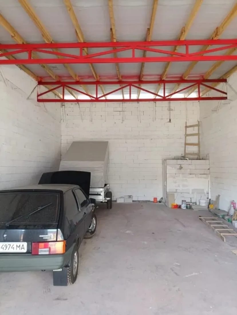 Просторий гараж-бокс ГСК «Поляна-2»