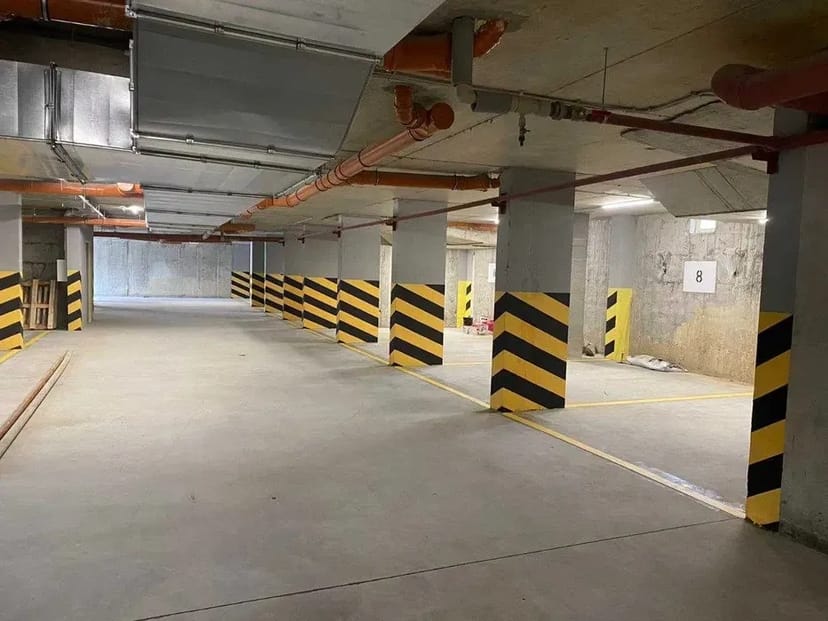 Паркомісце в підземному паркінгу ЖК “Щасливий”