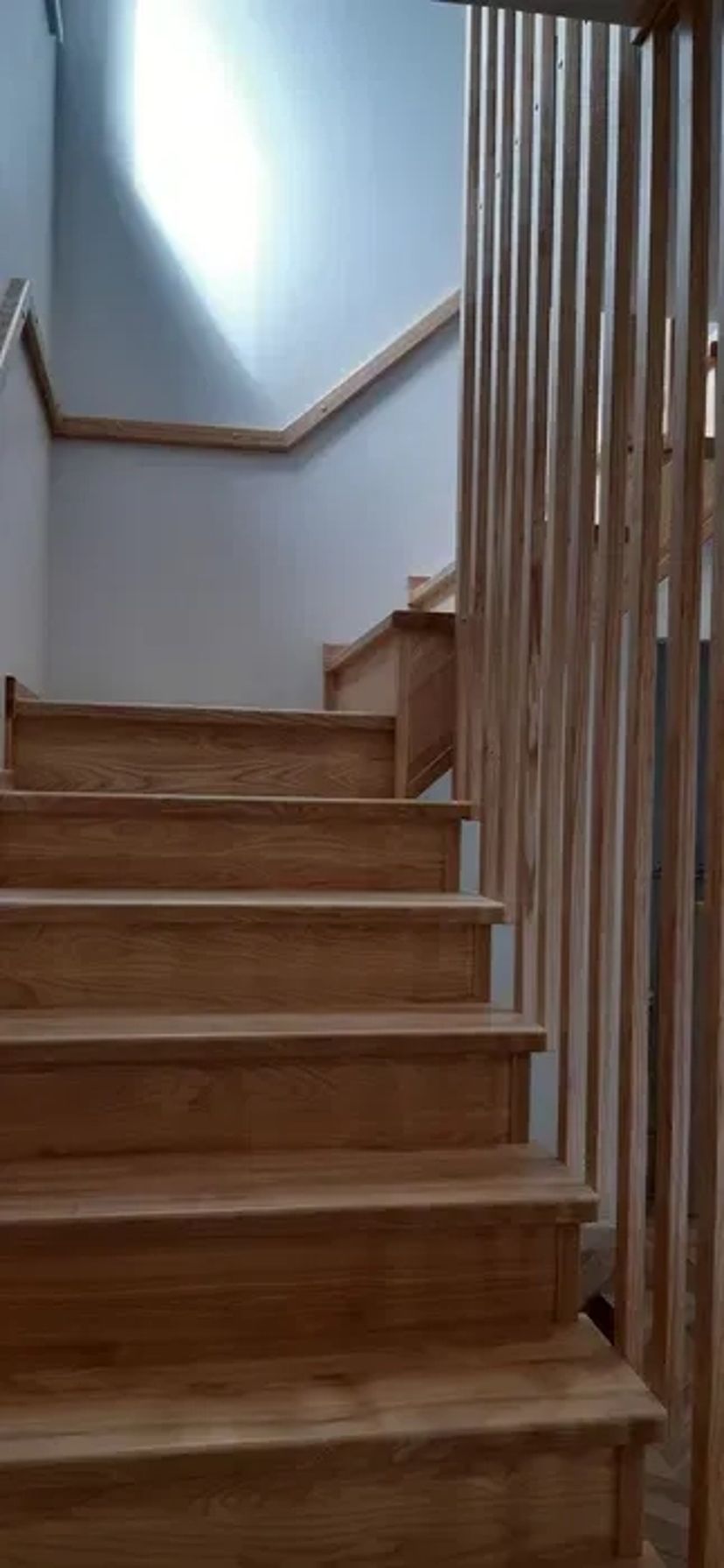 Виготовляємо під замовлення сходи