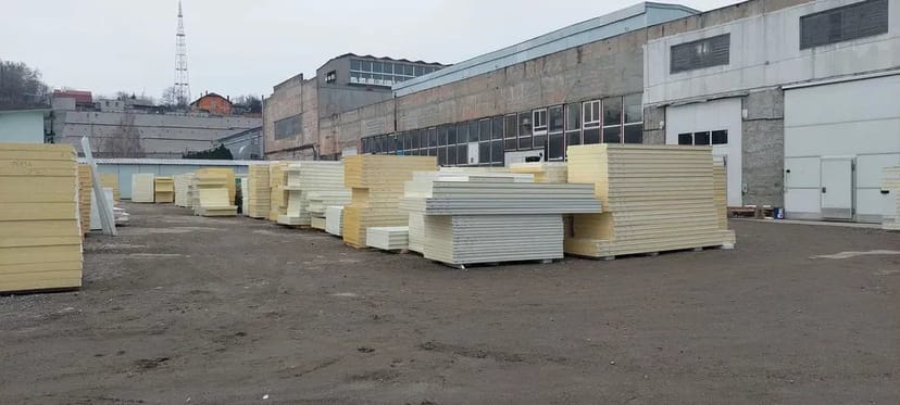 Сендвіч-панелі для монтажу холод. камер,складів,та ін. типів приміщень