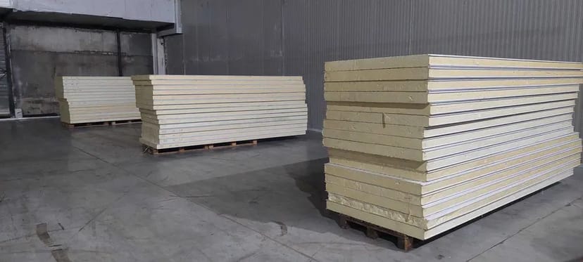 Сендвіч-панелі для монтажу холод. камер,складів,та ін. типів приміщень