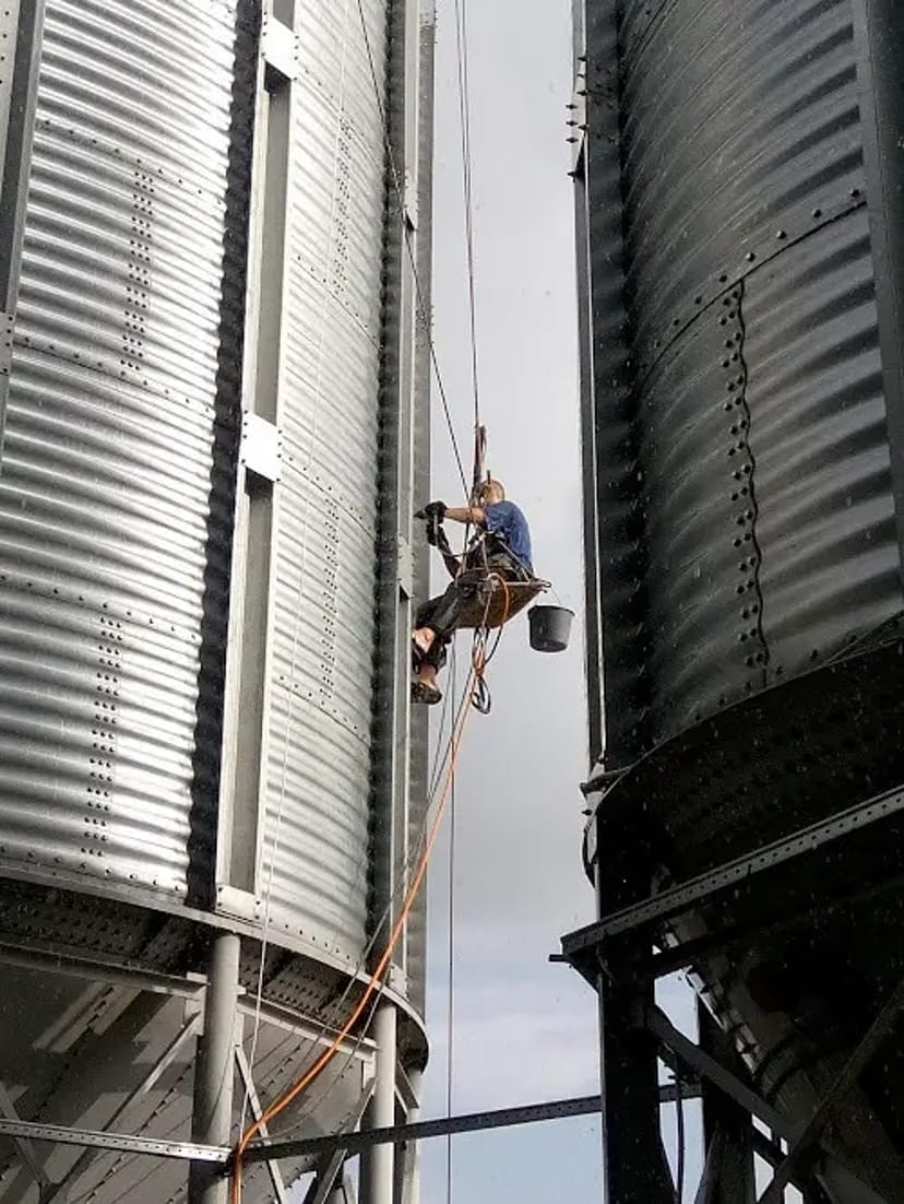 Комплексний ремонт елеваторів, очищення та ремонт силосів, перетяжка болтів