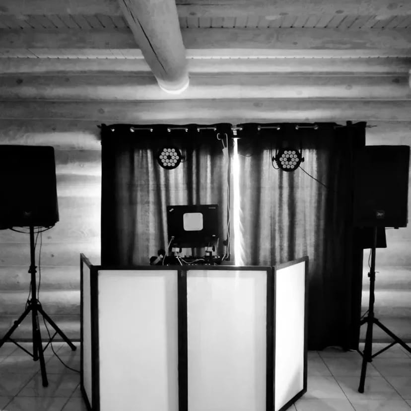 Музична та Світлова апаратури