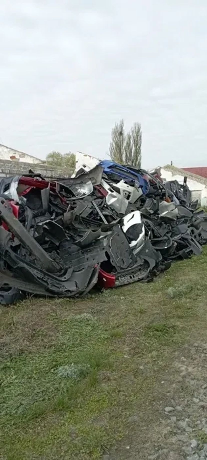 Придбаю відходи, лом пластика, пластмаси на переробку, спанбонд.