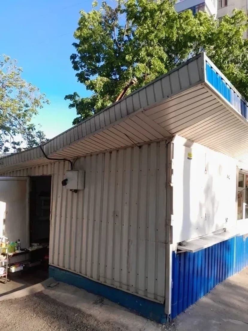 Кіоск, перші 3 міс. по 1700 грн. Запоріжжя,пр.Моторобудівників