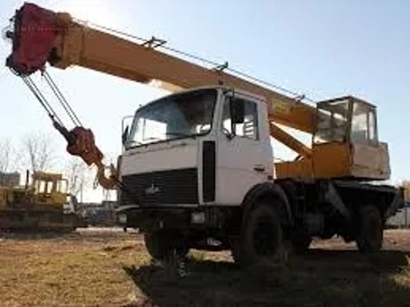 Автомобільний кран Иапновец 14м 14 т и 16т 18м