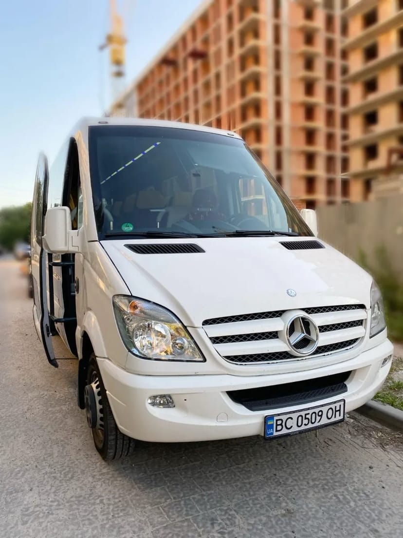 Мікроавтобус Mercedes Sprinter Sunset 2011 р. - 19 пасажирських місць