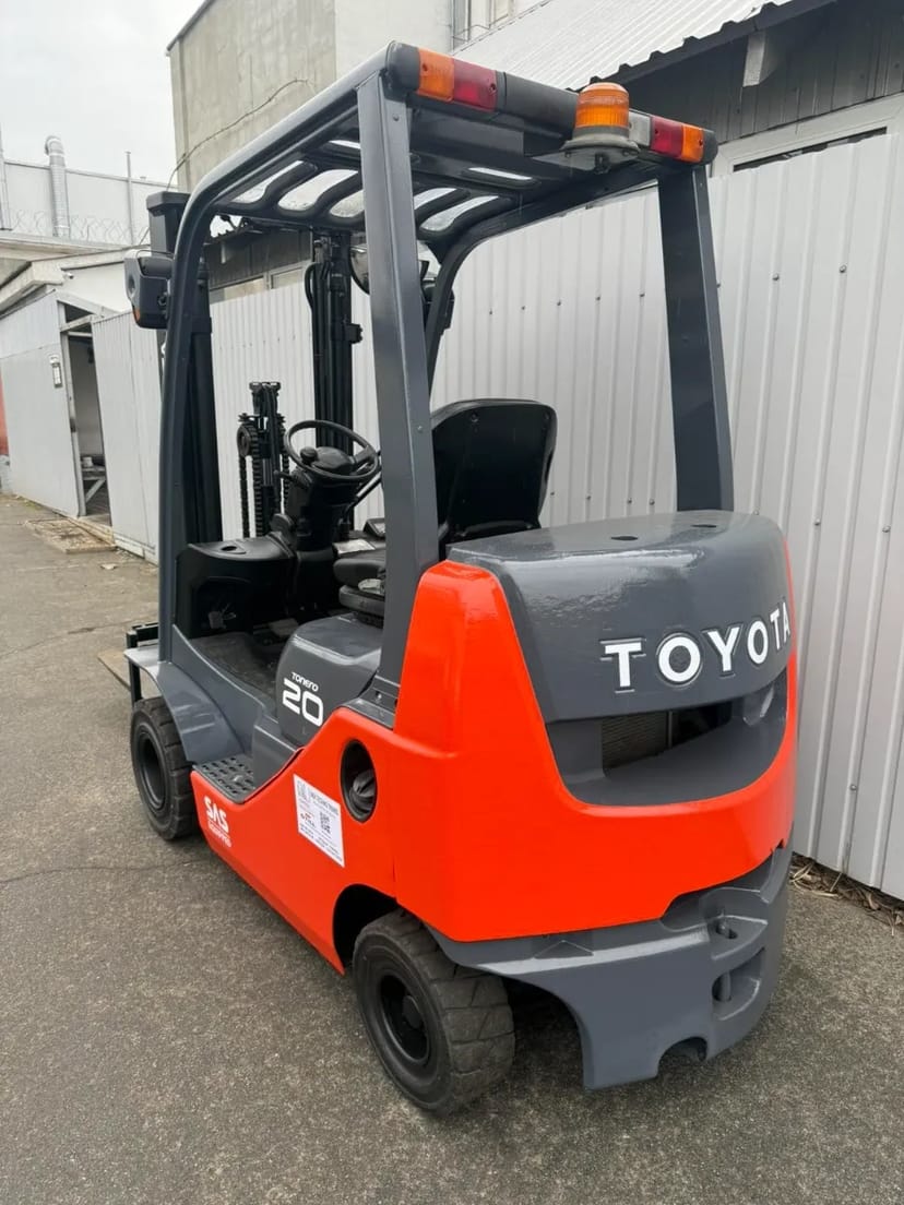 Навантажувач Toyota 02-8FDKF20