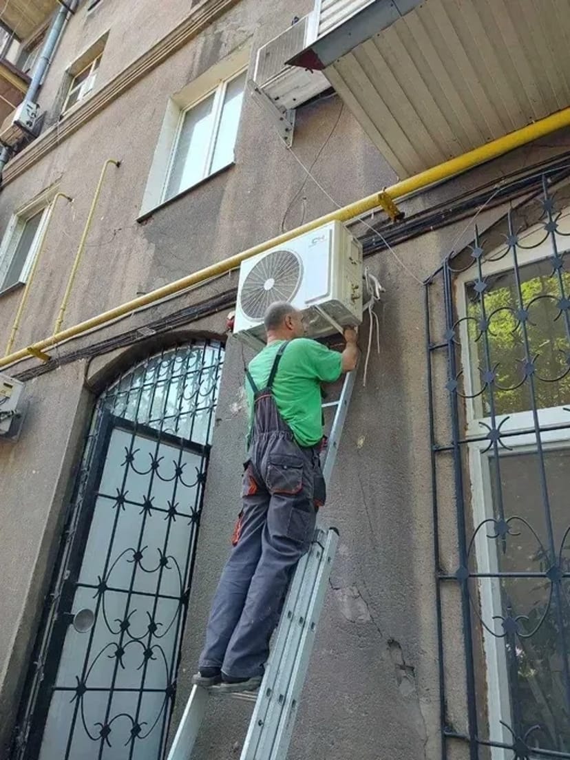 Монтаж, ремонт, заправка, чистка, обслуговування .