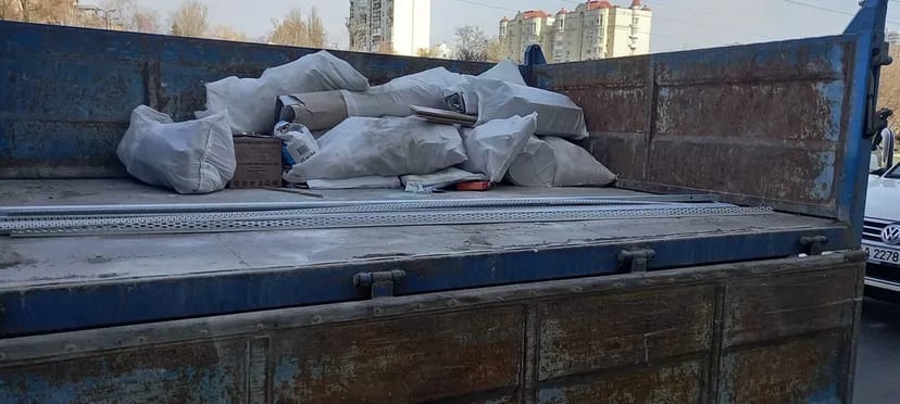 Вивіз буд сміття, послуги екскаватора. Вивіз будсміття, вантажники