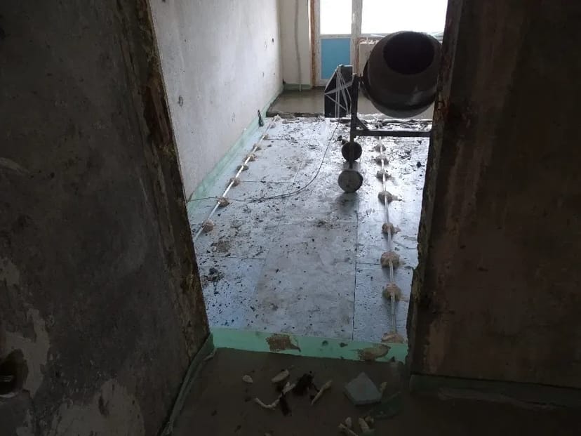 Стяжка підлоги, вирівнювання поверхні. Тепла підлога. Ремонт квартир