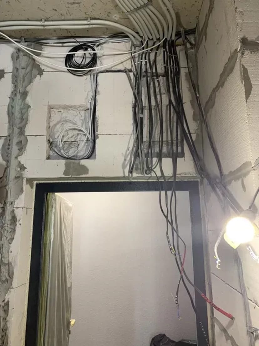 Електрик послуги: від аварійної ситуації до електромонтажу