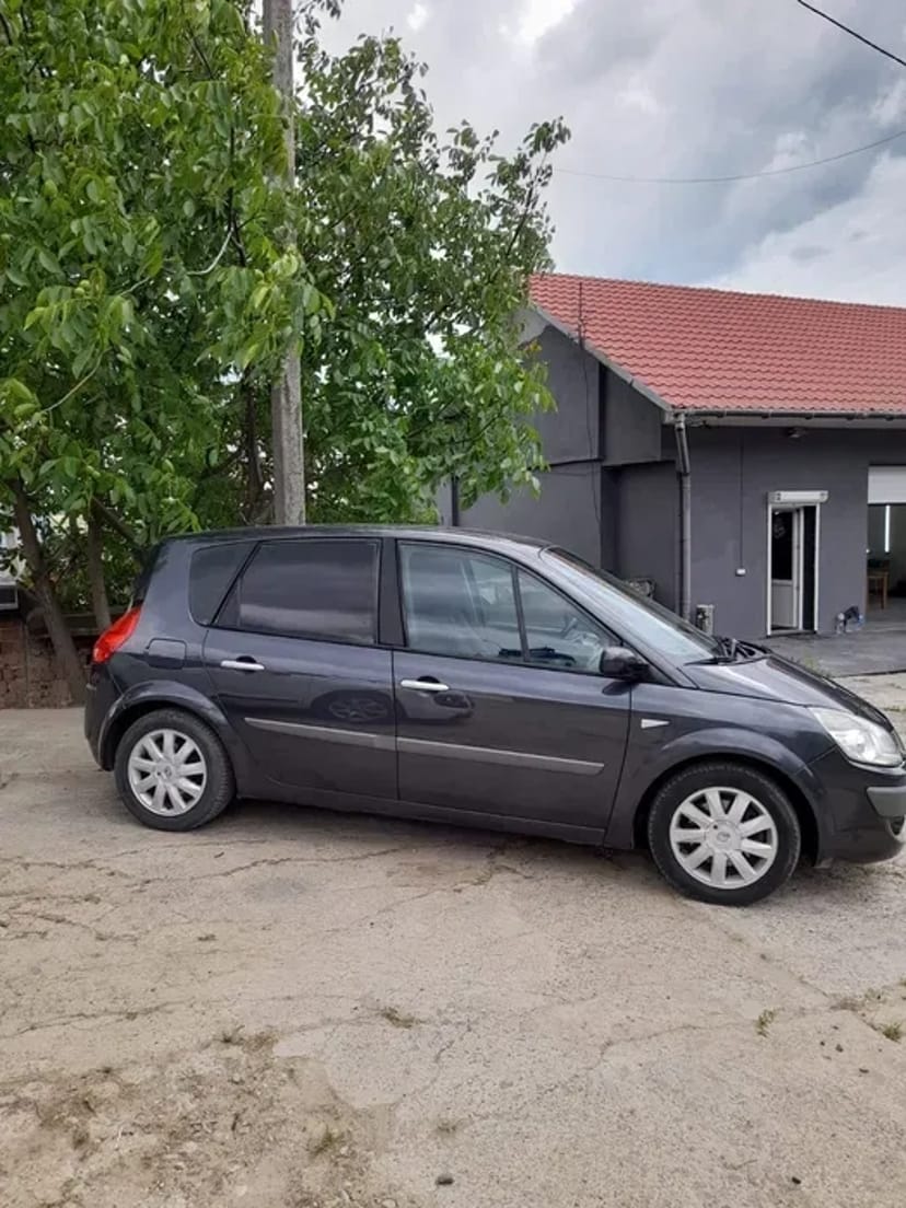 Оренда автомобіля Рено