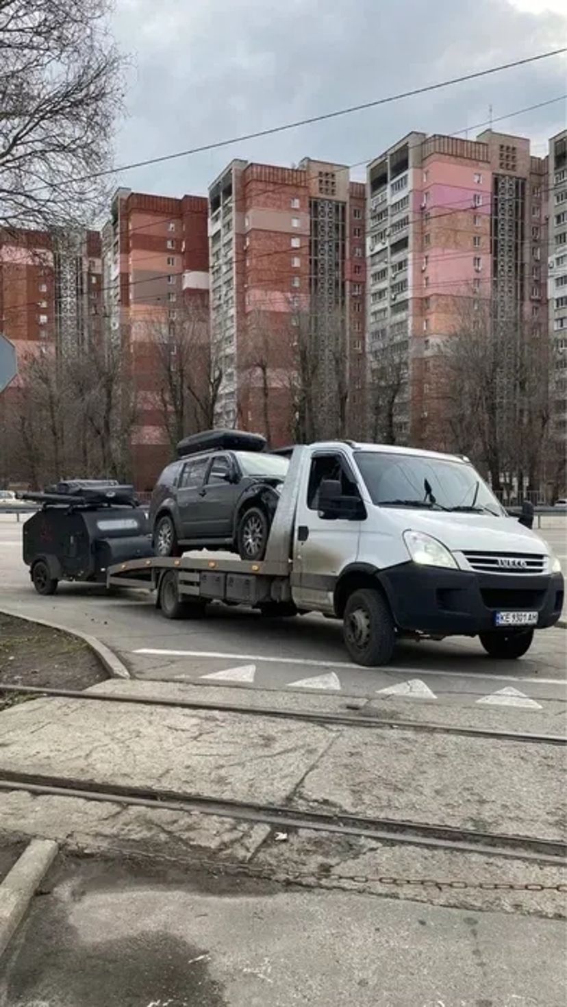 Послуги Евакуатора Дніпро 24/7 услуги Эвакуатор Днепр