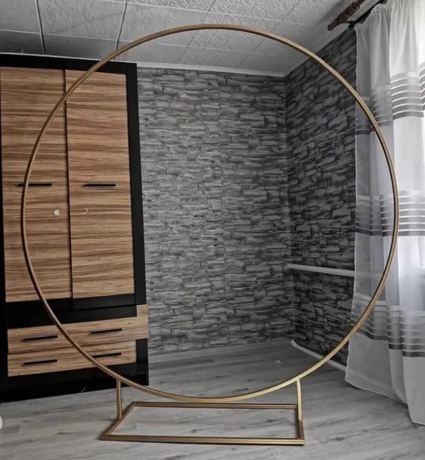 Банери, каркаси, неонові цифри